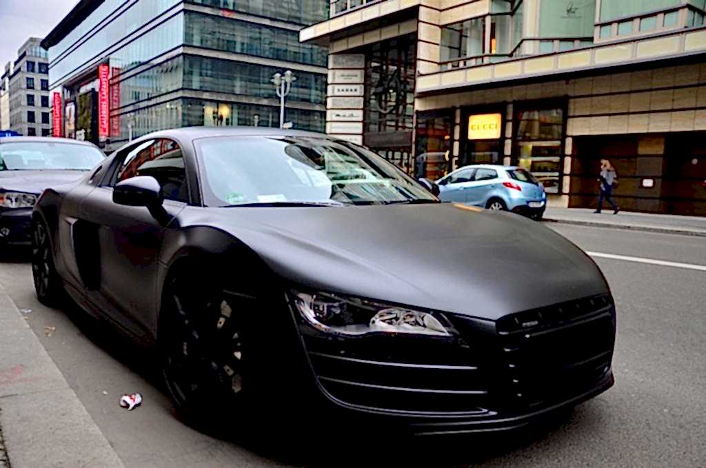 Матовый автомобиль